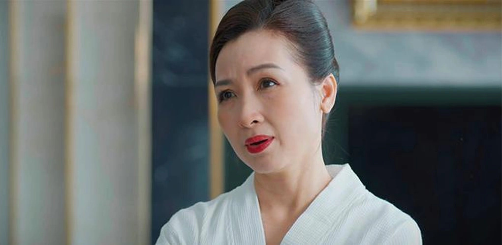Mỹ nhân Việt duy nhất không được lên sóng vì quá đẹp: Visual giống cả showbiz châu Á, bảo sao là Hoa hậu không ngai