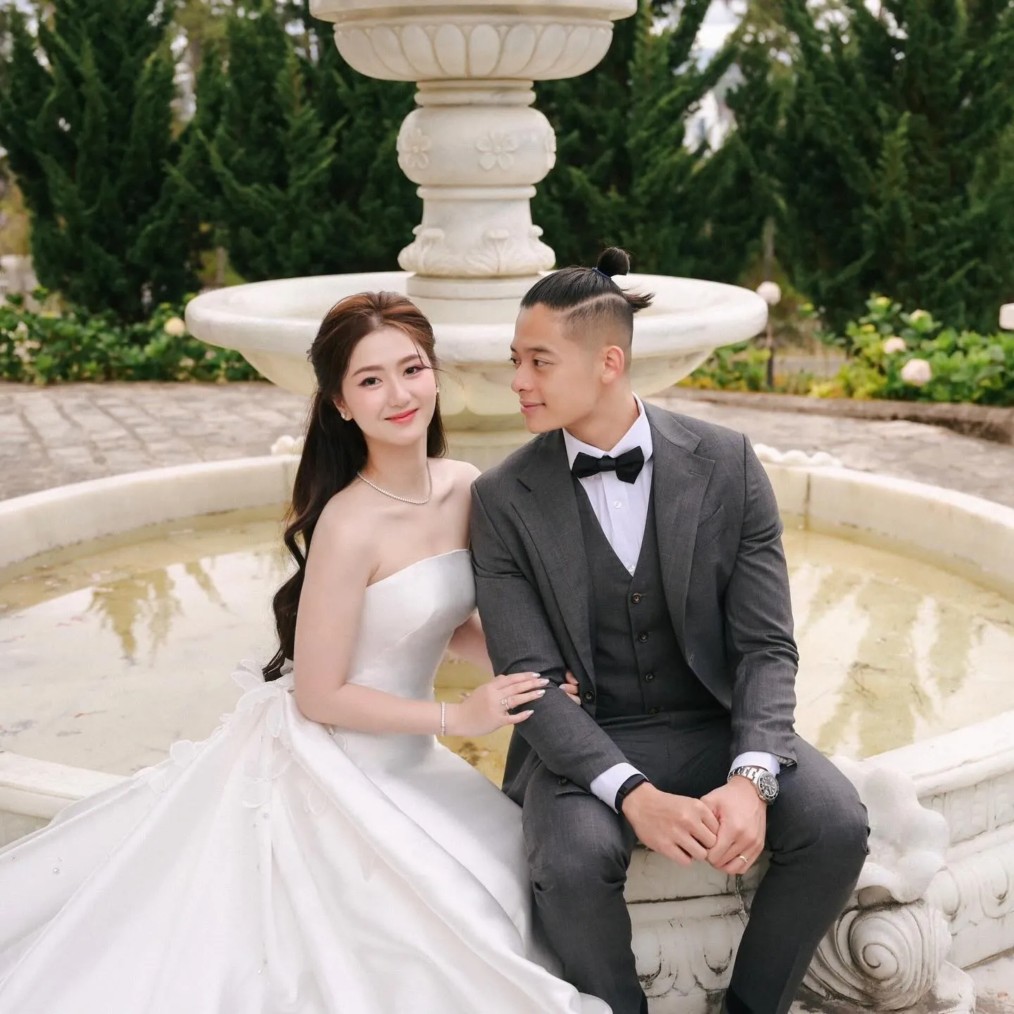 Tiểu thư Hà thành cưới chồng thạc sĩ: Sống trong penthouse 3 tầng, sang mà không phô, đẳng cấp hiện rõ trong từng góc nhà