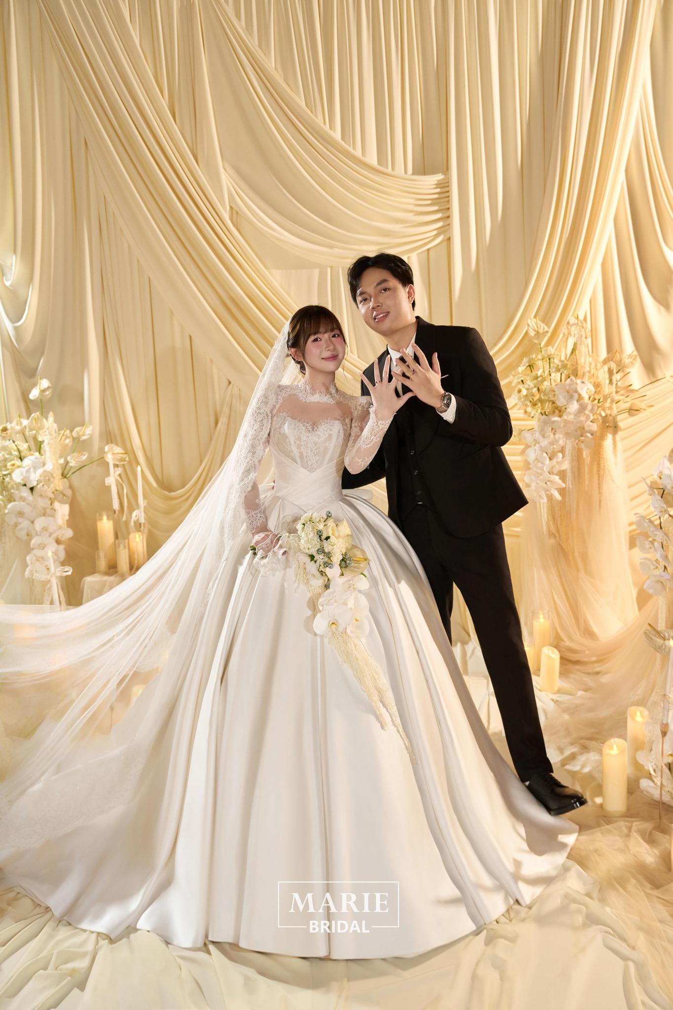 Cô dâu viral MXH: Tổ chức 3 đám cưới tiền tỷ, may tận 6 váy cưới nhưng chỉ đi giày cưới 200.000đ