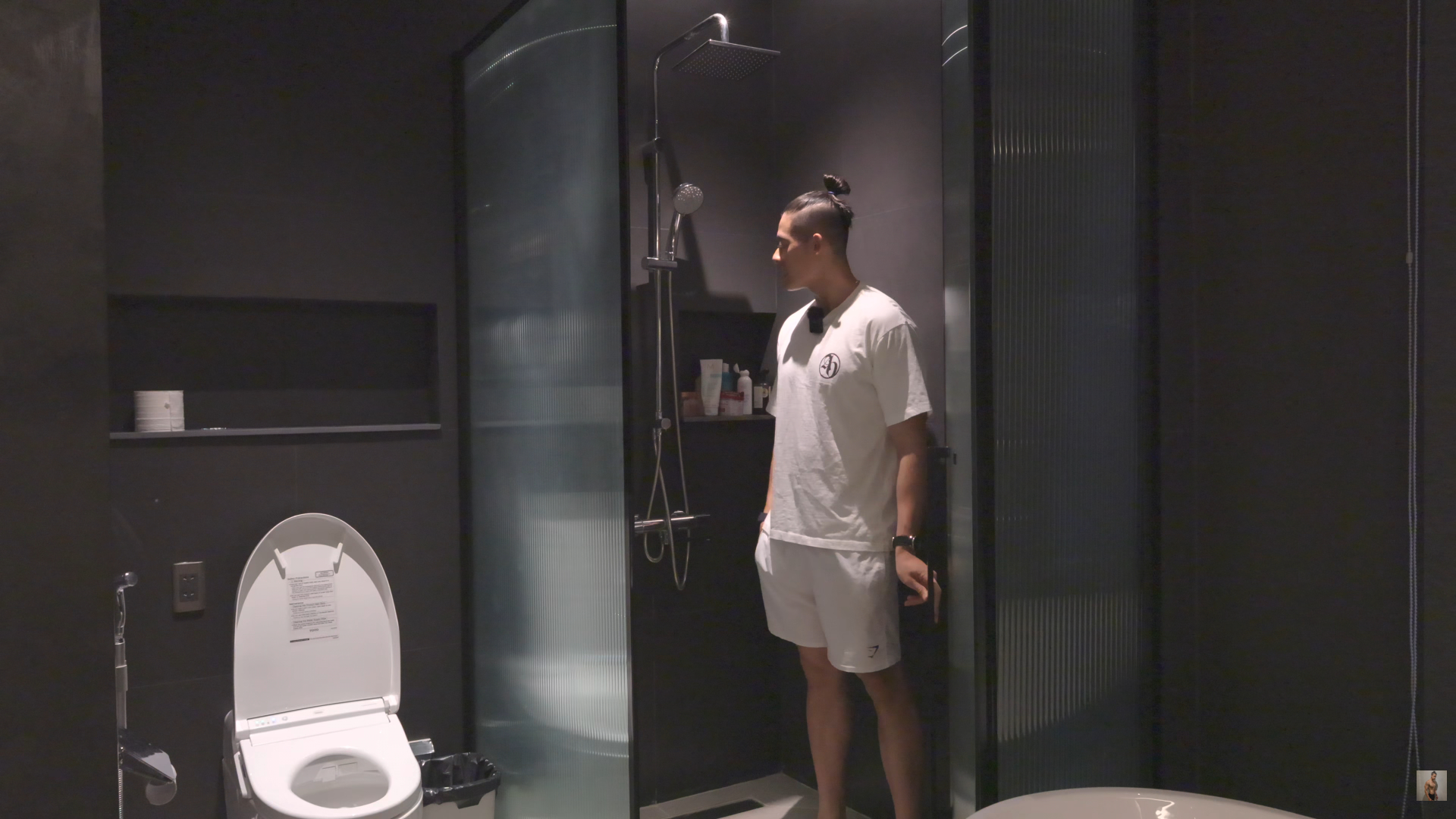 Tiểu thư Hà thành cưới chồng thạc sĩ: Sống trong penthouse 3 tầng, sang mà không phô, đẳng cấp hiện rõ trong từng góc nhà