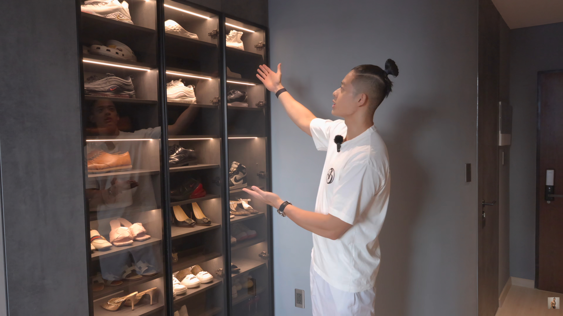 Tiểu thư Hà thành cưới chồng thạc sĩ: Sống trong penthouse 3 tầng, sang mà không phô, đẳng cấp hiện rõ trong từng góc nhà