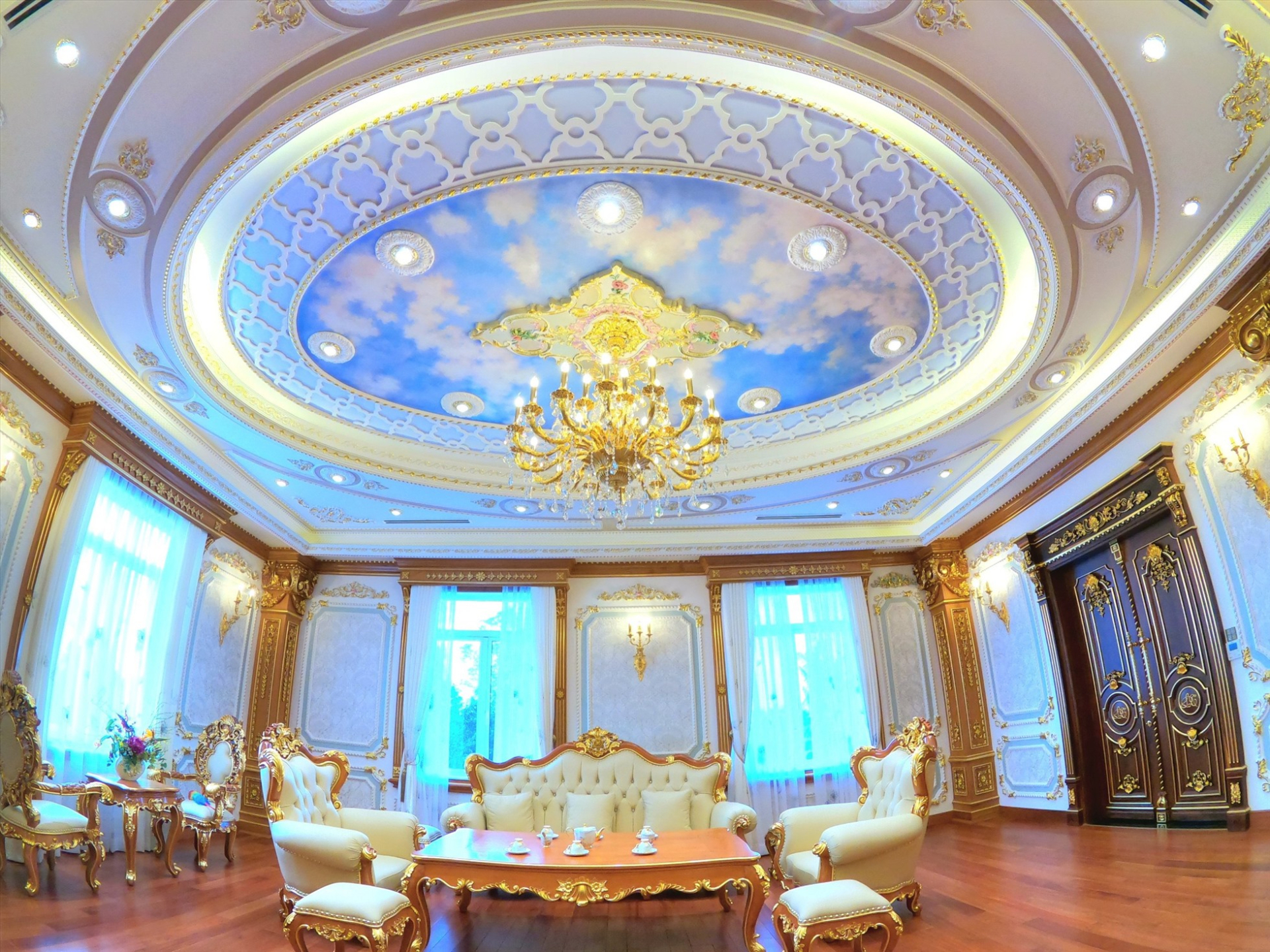 Lâu đài sáng nhất miền Tây