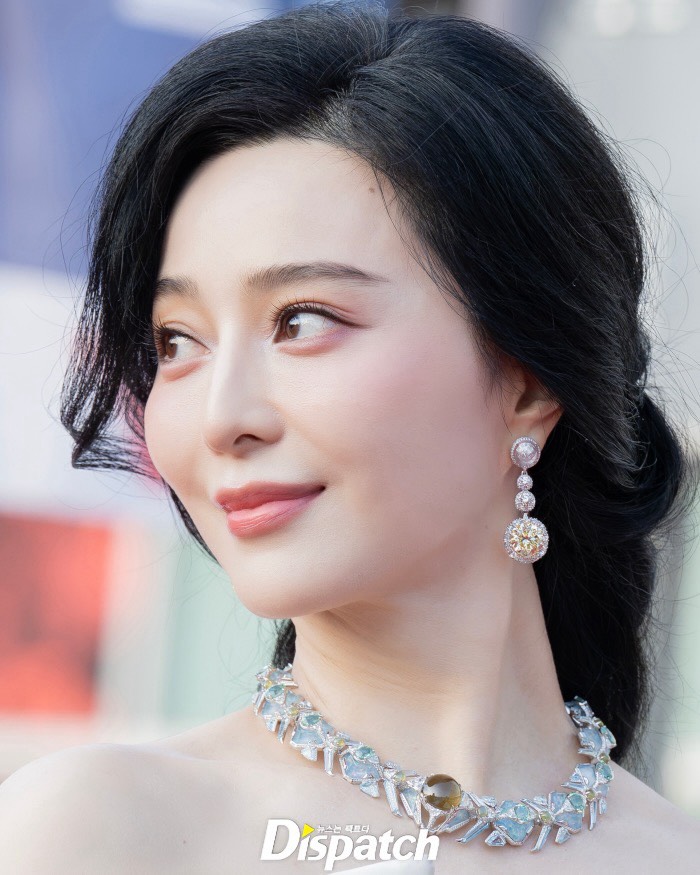 Cạn lời trước người phụ nữ nghe tên là biết đẹp, nếu sinh ra ở Hàn Quốc không biết Song Hye Kyo sẽ ra sao?