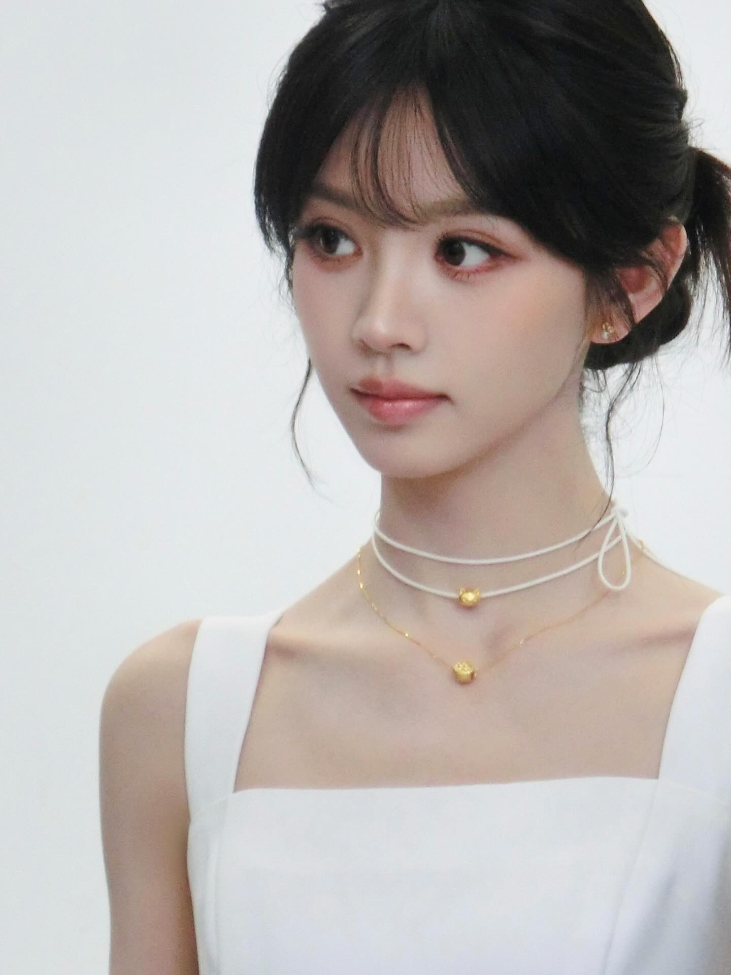 Không nhận ra Điền Hi Vi, qua tay Gucci vòng 1 bỗng