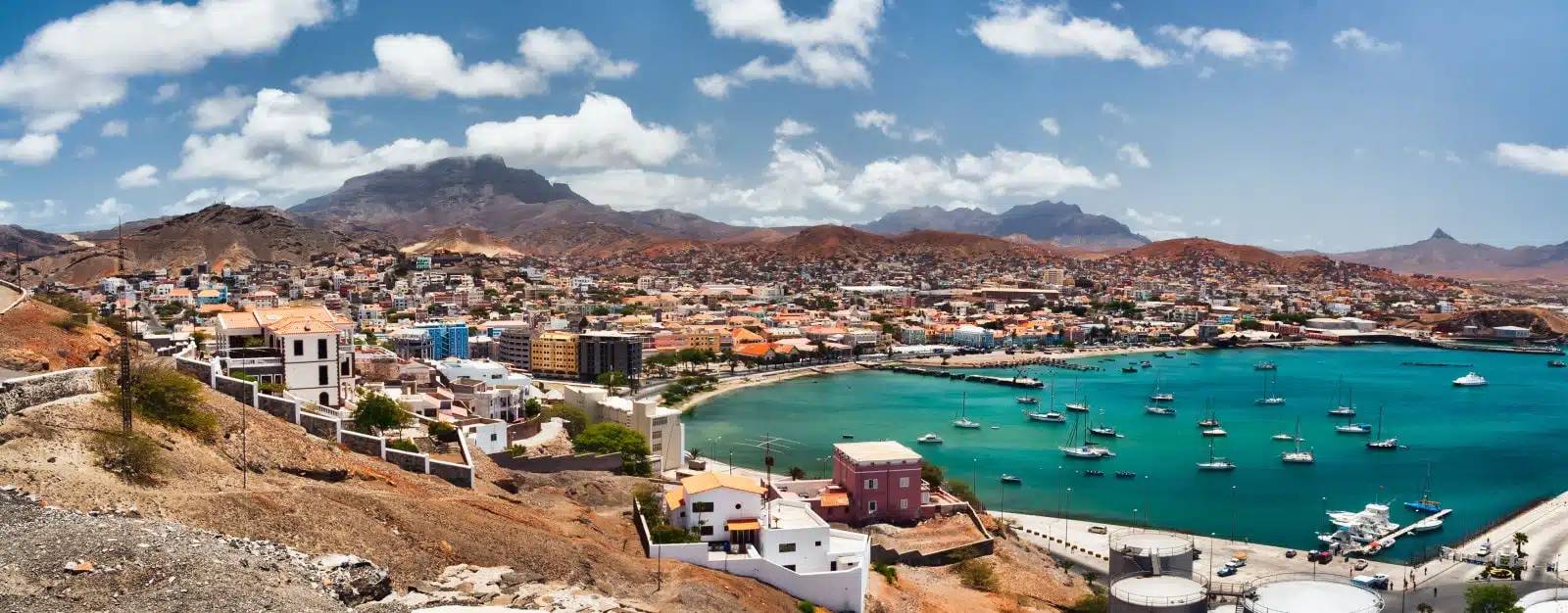 Màn quảng bá quốc gia chưa từng có trong lịch sử World Cup: Cả thế giới phải tìm kiếm Cape Verde trên bản đồ