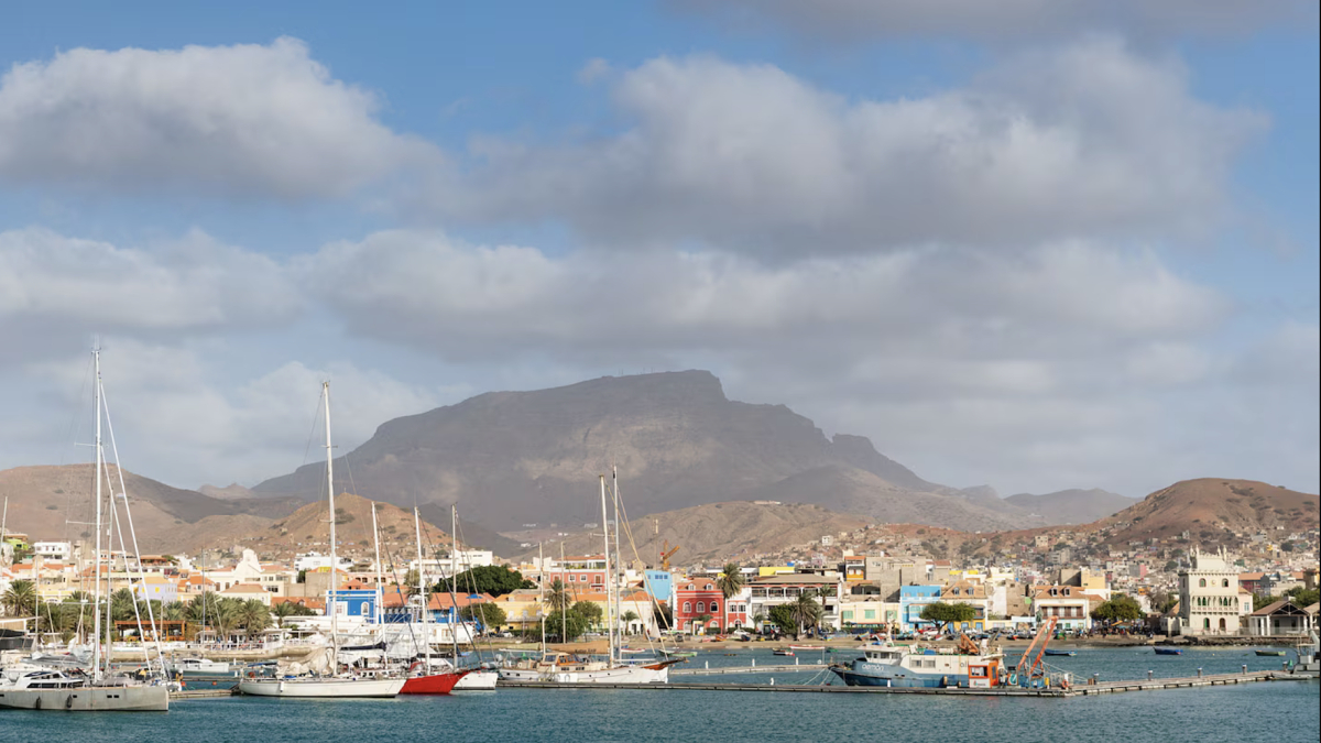 Màn quảng bá quốc gia chưa từng có trong lịch sử World Cup: Cả thế giới phải tìm kiếm Cape Verde trên bản đồ