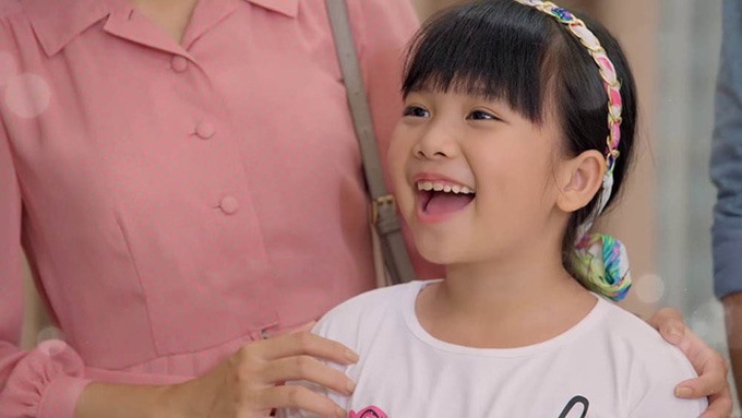 Màn dậy thì gây choáng nhất Vbiz đây rồi: Nhan sắc nâng tầm 100 lần, đẹp đến mức khán giả nhận không ra