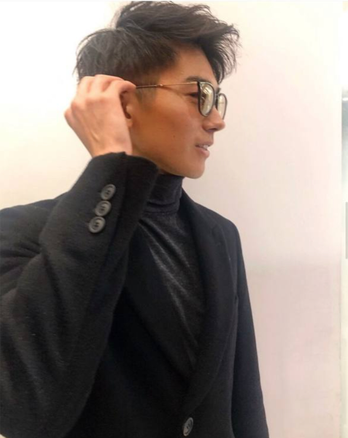 Trai đẹp 2k là main visual của tuyển Nhật: Cầu thủ mang gương mặt điện ảnh, gu thời trang không phải dạng vừa