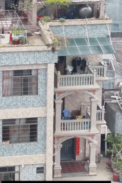 Pháp sư Trung Hoa lại ra tay: Xây biệt thự trên nóc sân thượng, ông trời nhìn cũng phải há hốc