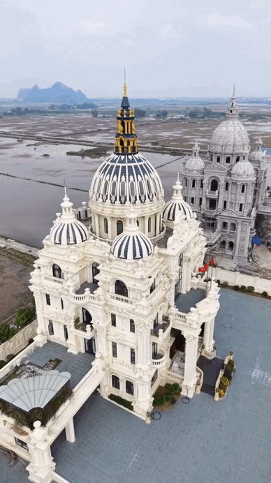 3 lâu đài của 1 đại gia sáng nhất Ninh Bình