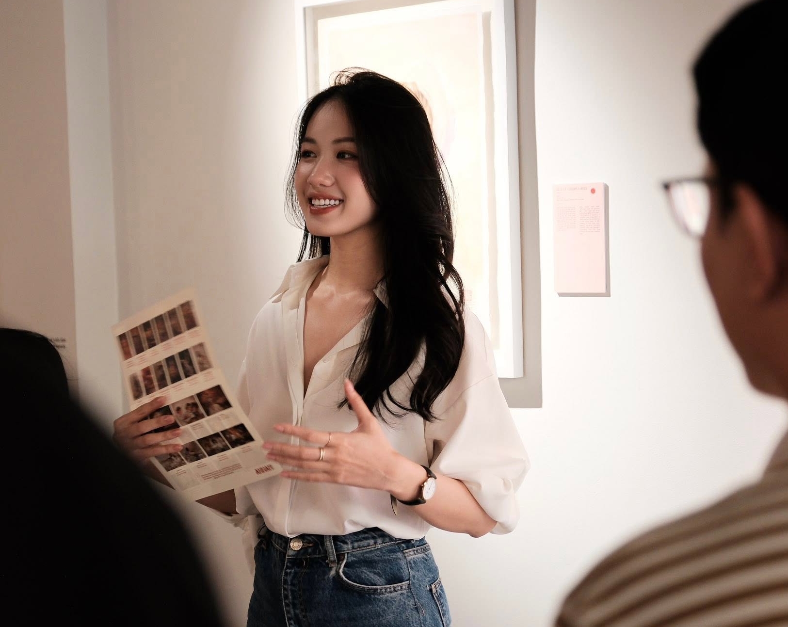 Profile khủng của cô gái được “lão phật gia” Sơn Kim công khai giới thiệu cùng thiếu gia Hoàng Việt