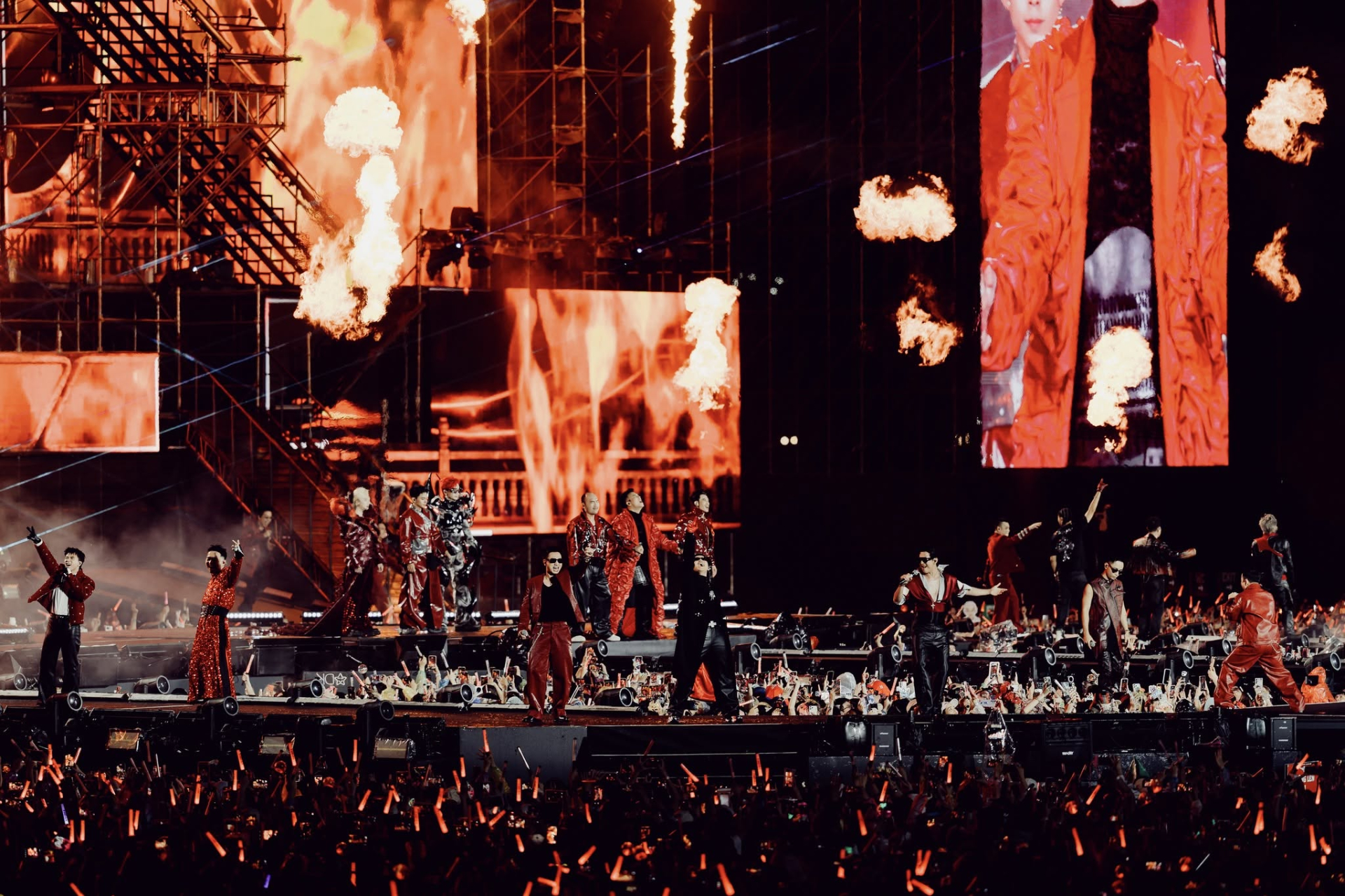 Làn sóng thất vọng của fan Chông Gai lan rộng khi nhiều người cho rằng nghệ sĩ chưa được bảo vệ đúng mức sau loạt tranh cãi