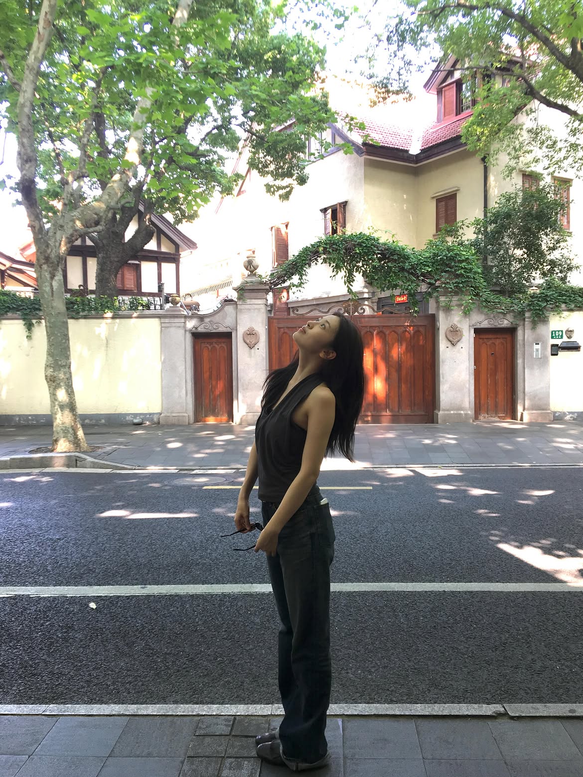 Mỹ nữ cứ nghiêng đầu là