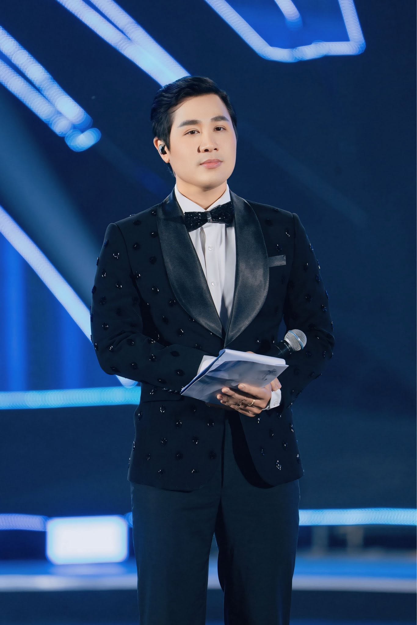 MC Nguyên Khang
