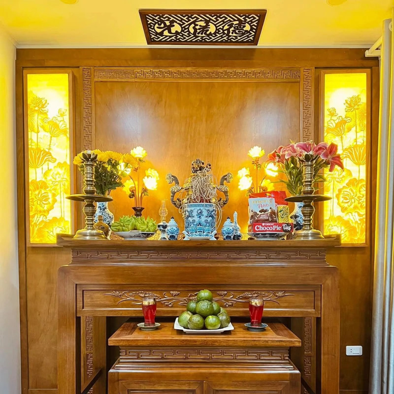 4 thứ quan trọng trên bàn thờ