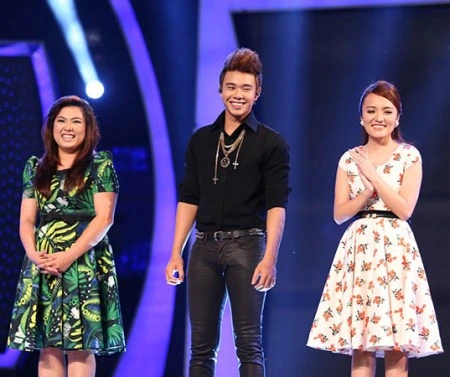 Đông Hùng lọt Top 3 Vietnam Idol 2013 cùng Á quân Minh Thùy và Quán quân Nhật Thủy