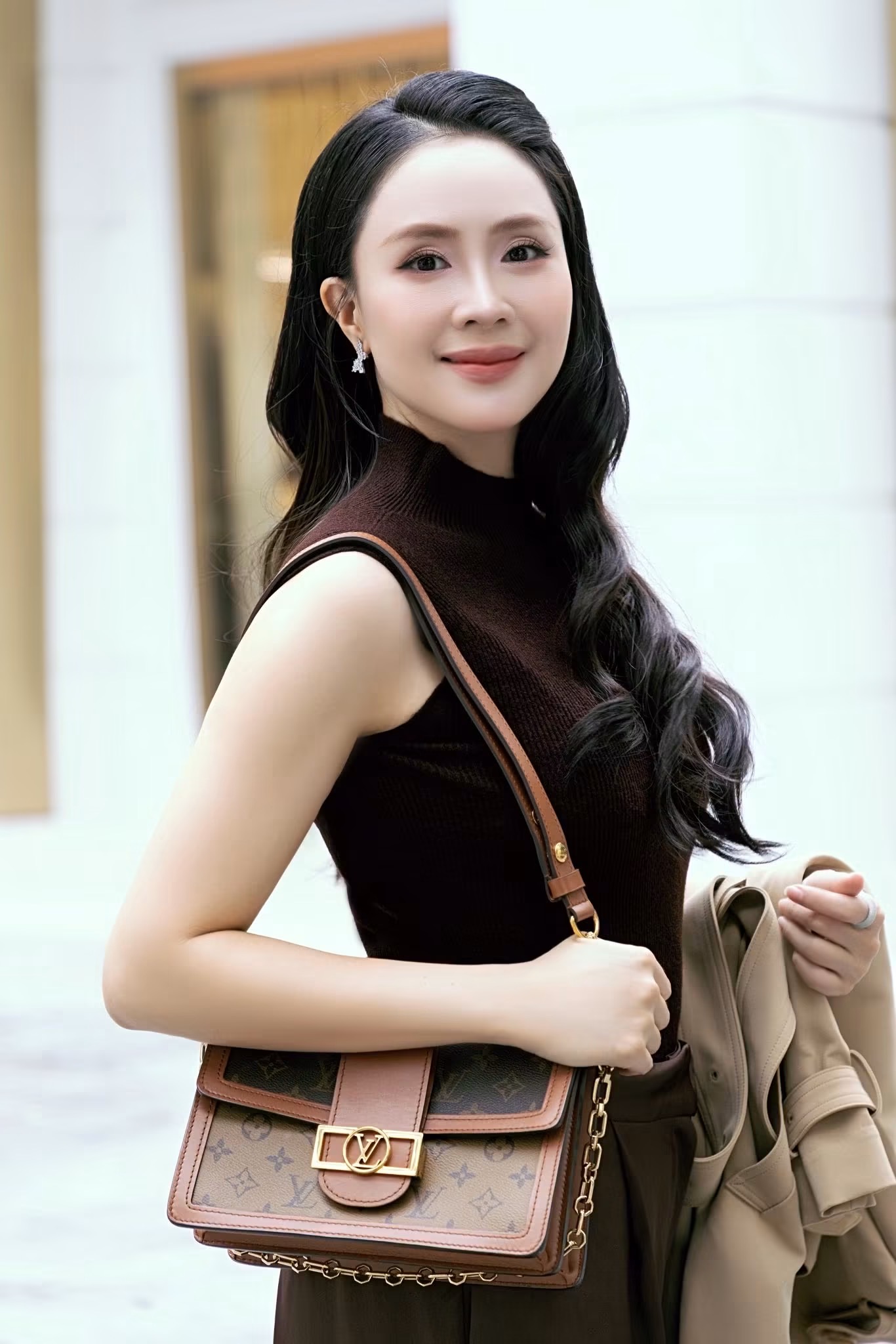Hồng Diễm ngày càng trẻ trung, xinh đẹp.