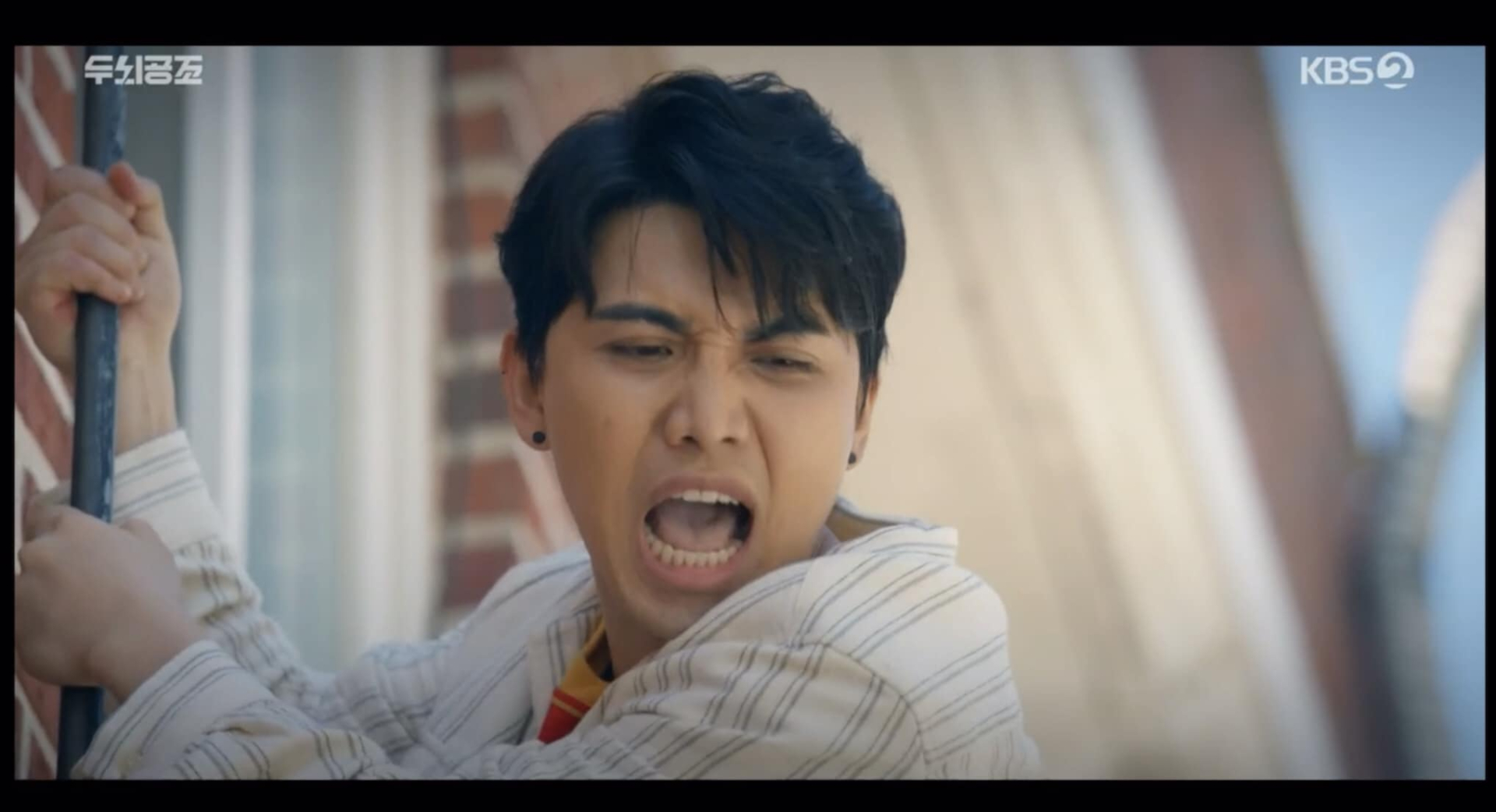 Diễn viên đóng nhiều phim Hàn nhất Việt Nam: Nói tiếng Huế ở bom tấn của Song Joong Ki, siêu phẩm nào cũng có mặt