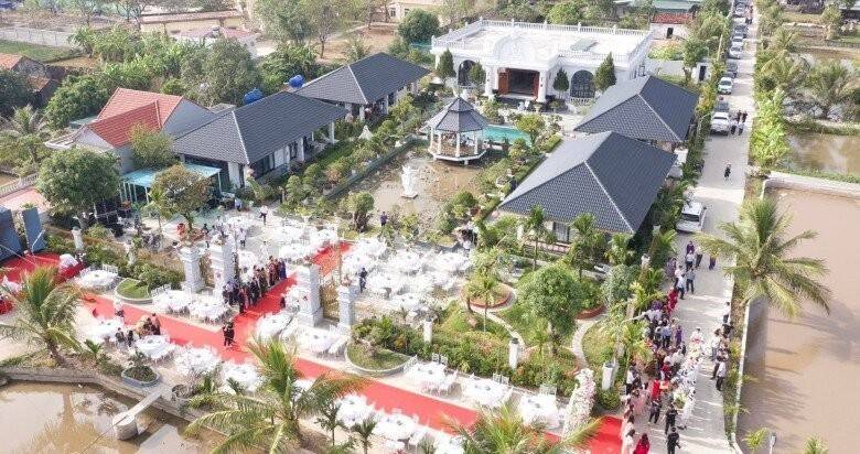 Khu biệt thự nhà vườn rộng lớn nằm ở huyện Nga Sơn, tỉnh Thanh Hóa.