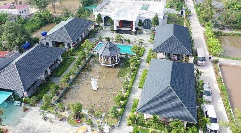4 căn biệt thự quay mặt vào nhau mang ý nghĩa sum vầy.