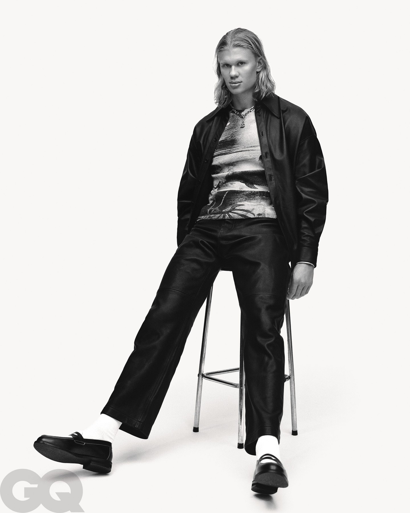 Khi “Ma Bư làng bóng” Erling Haaland mặc Dior