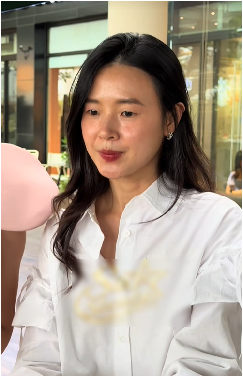 Midu từng là chủ đề bàn tán vì khoảnh khắc lộ mặt mộc. Ảnh: MXH