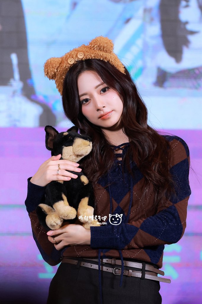Tzuyu có vai trò đặc biệt trong việc giúp TWICE xây dựng sức hút vượt ra ngoài hai thị trường là Hàn Quốc và Nhật Bản