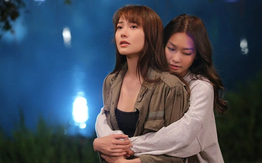 Mỹ nhân đẹp đến mức khiến Trấn Thành răm rắp nghe lời: Đang ngủ vẫn bị gọi đi đóng phim, qua cười một cái rồi về