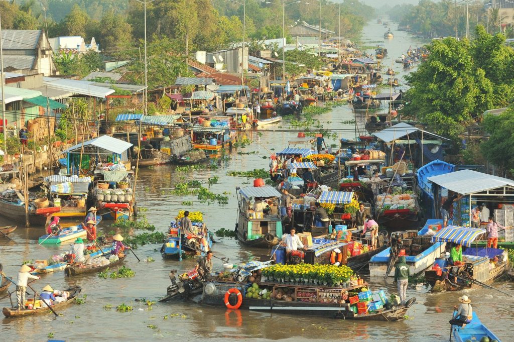 Vì sao gọi là chợ nổi?