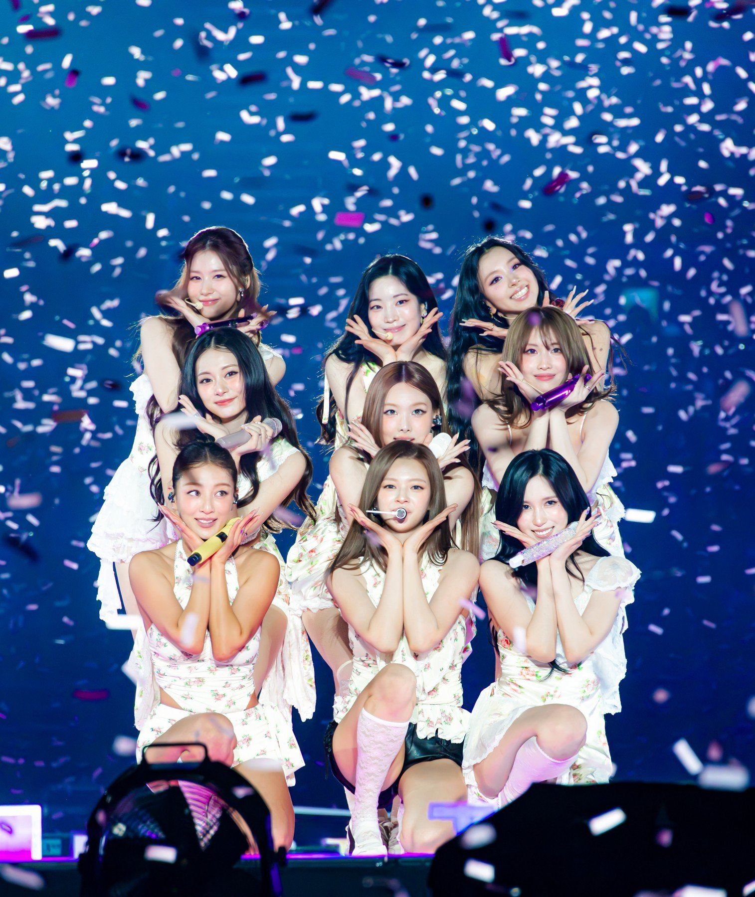 Đây là đêm cuối trong chuỗi concert của TWICE tại Seoul, đồng thời khép lại chuyến lưu diễn toàn cầu THIS IS FOR