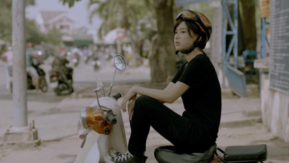 Lần đầu có mỹ nhân Việt đóng tận 9 phim lỗ nặng, hào quang nữ thần thanh xuân đã vụt tắt