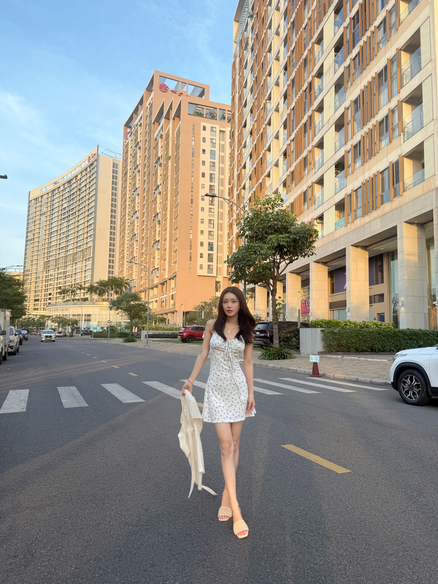Mỹ nhân showbiz hậu giảm 8kg: Nhan sắc thăng hạng phi mã, giờ mặc gì cũng được khen xinh
