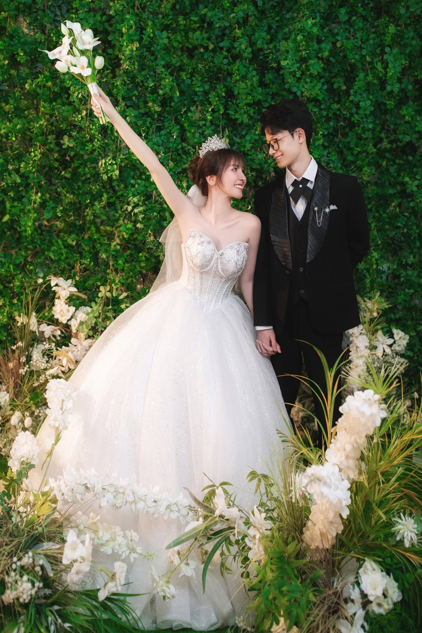Yêu 5 năm không cưới, mỹ nhân chia tay “chốt” lẹ Hồng Hài Nhi kém 9 tuổi, giấu kín chuyện mang thai