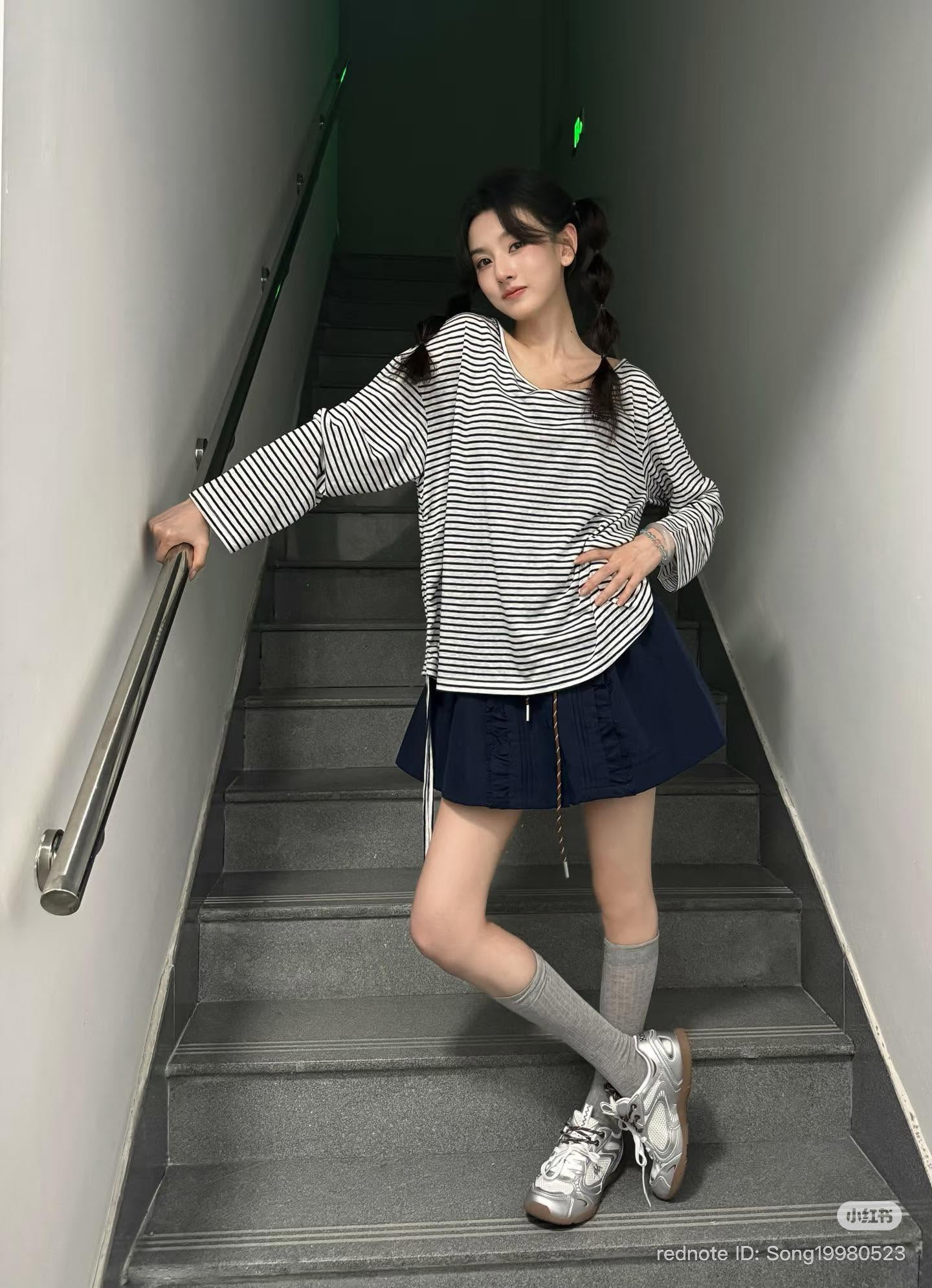 Mỹ nhân mắt to hơn miệng, lấp lánh như kim cương: Ăn mặc đẹp đến mức chẳng nỡ lướt qua