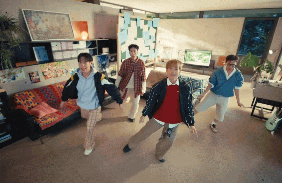 Các thành viên Duniverse trong MV