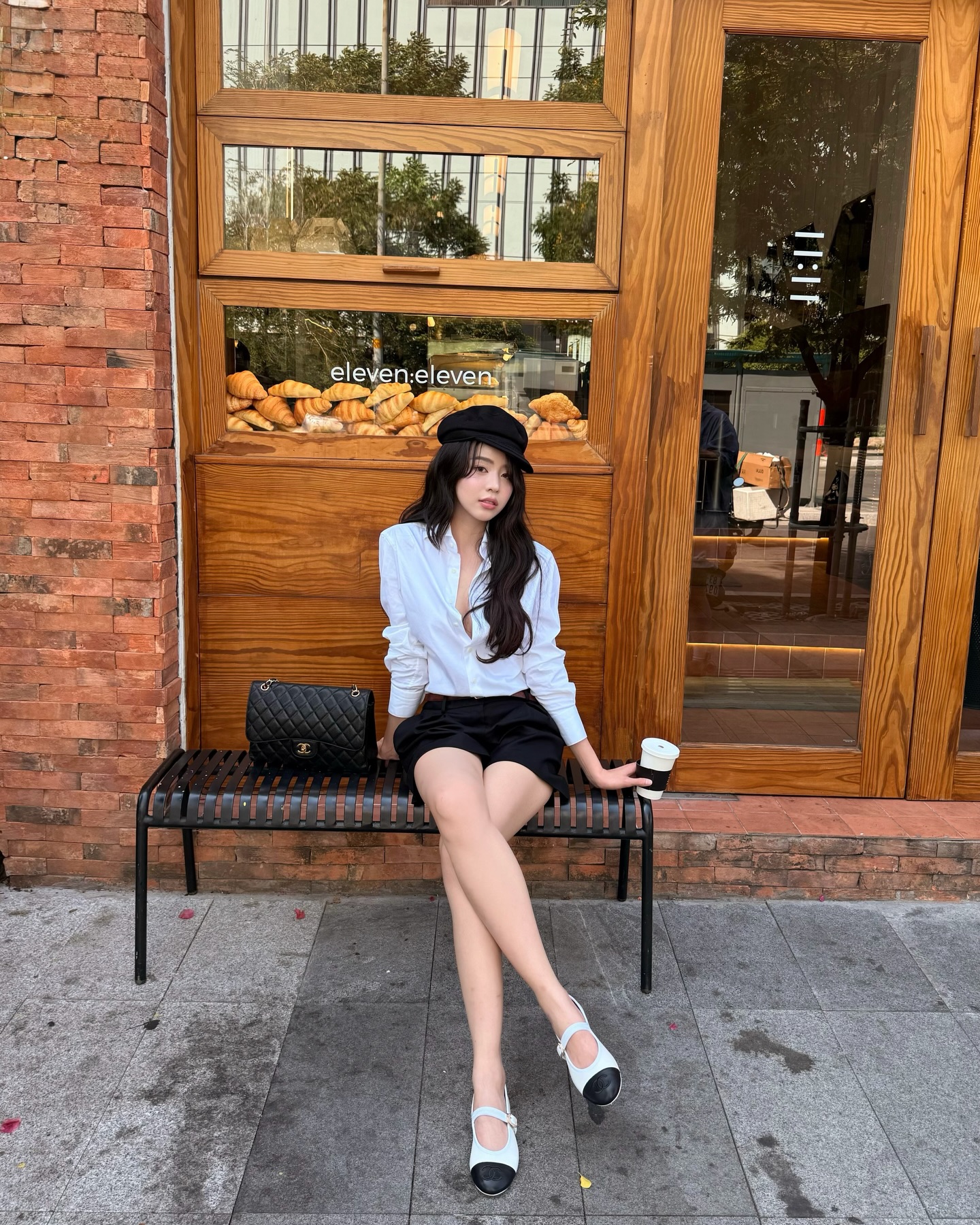 Mỹ nhân đứng yên cũng tỏa hào quang nữ chính: Có biệt tài khiến outfit basic hóa 