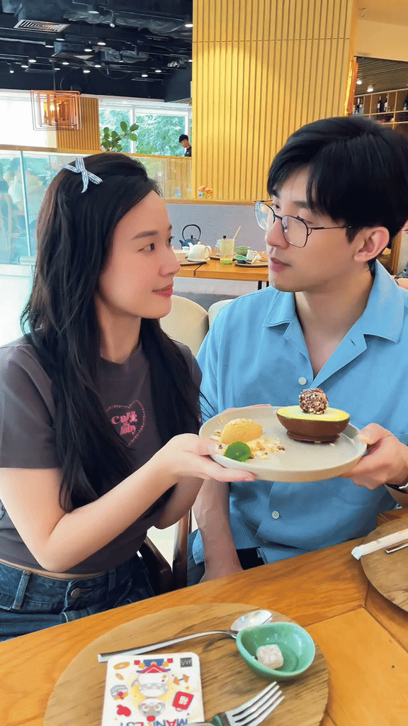 Midu làm dâu nhà Chủ tịch tập đoàn theo kiểu “chả giống ai”