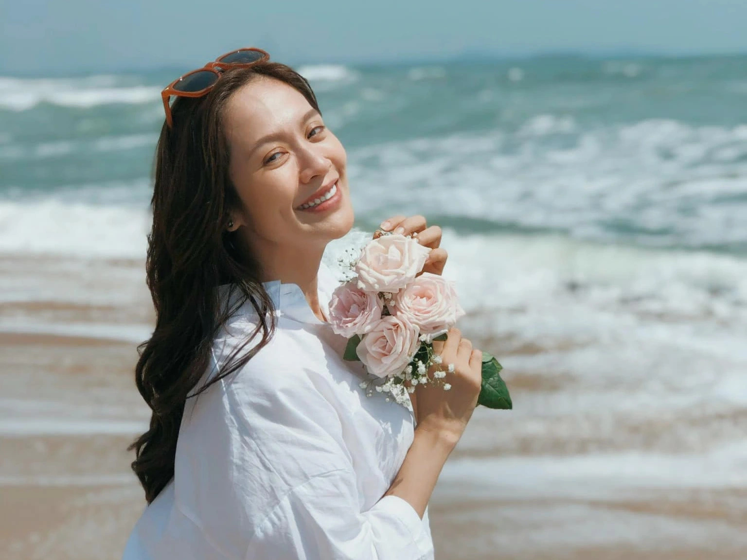 Nữ hoàng phim Việt giờ vàng cả đời chưa từng đóng vai phụ, giờ phải đi từng rạp năn nỉ khán giả mua vé xem phim