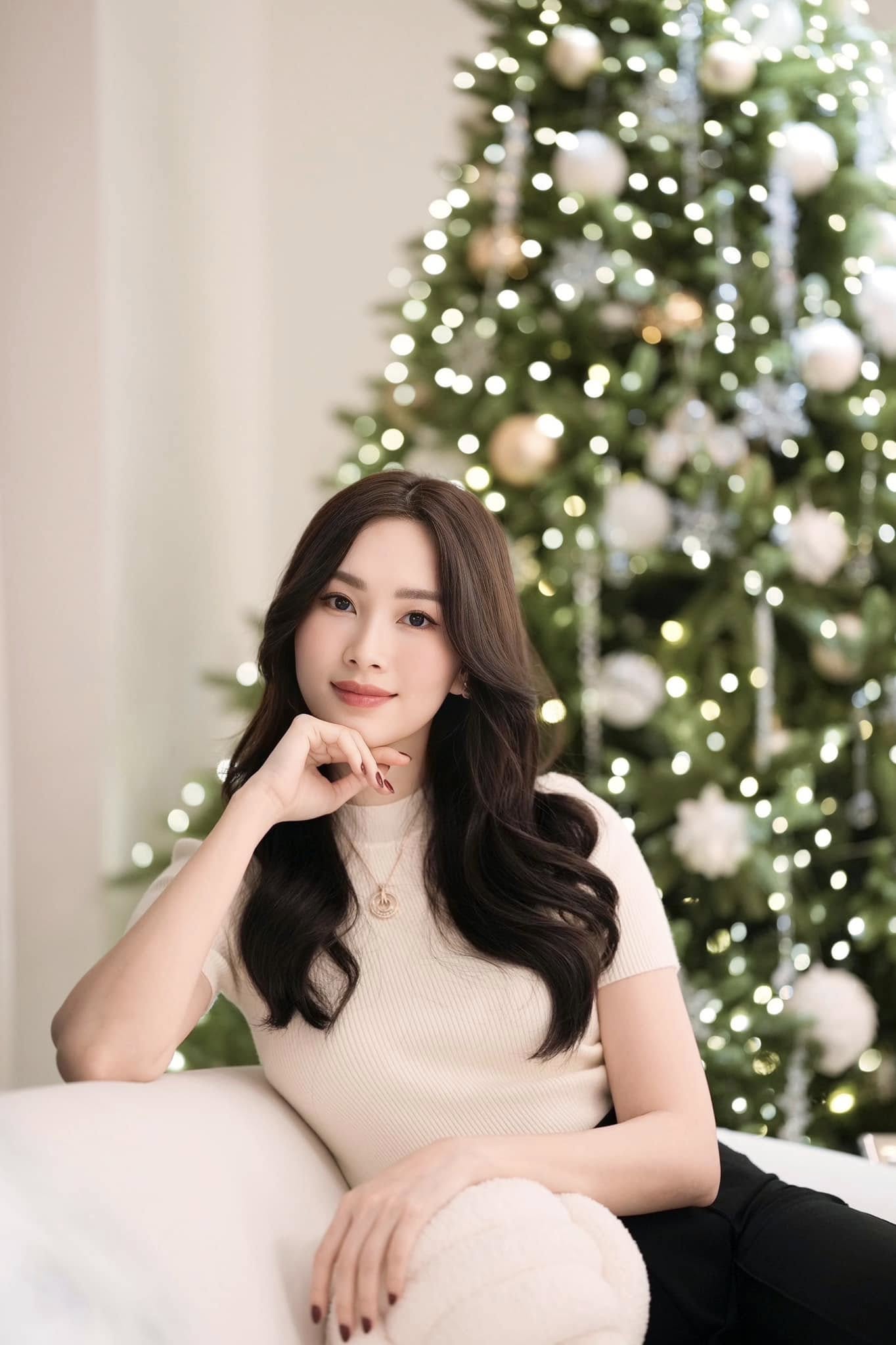 Hoa hậu từng đi làm pha chế: Nay làm mẹ 3 con, chồng là TGĐ tập đoàn hàng chục nghìn tỷ đồng