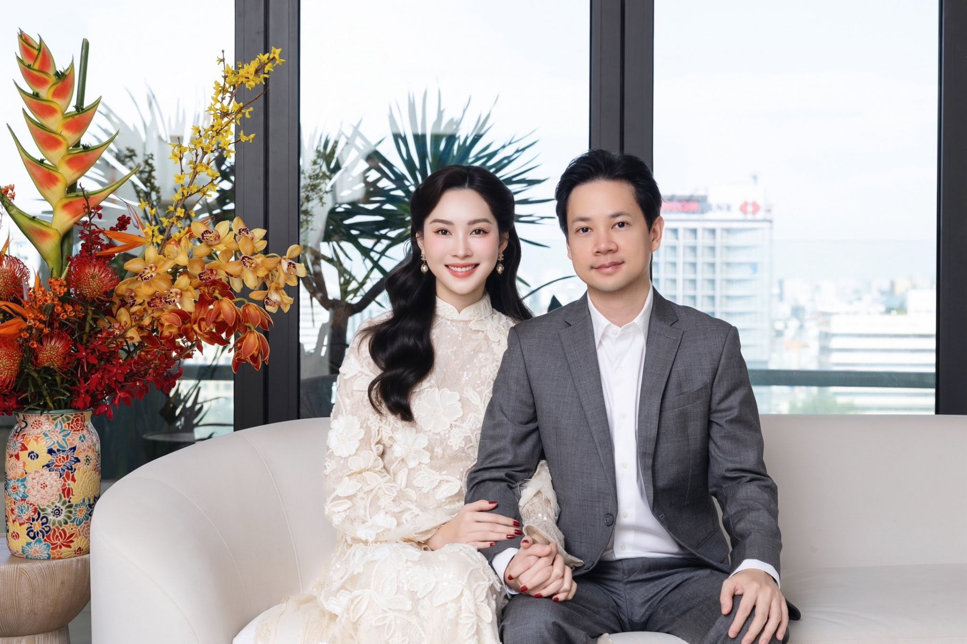 Chồng của người đẹp là doanh nhân Nguyễn Trung Tín, là tổng giám đốc một tập đoàn đặt trụ sở tại TP.HCM. Ảnh: FBNV