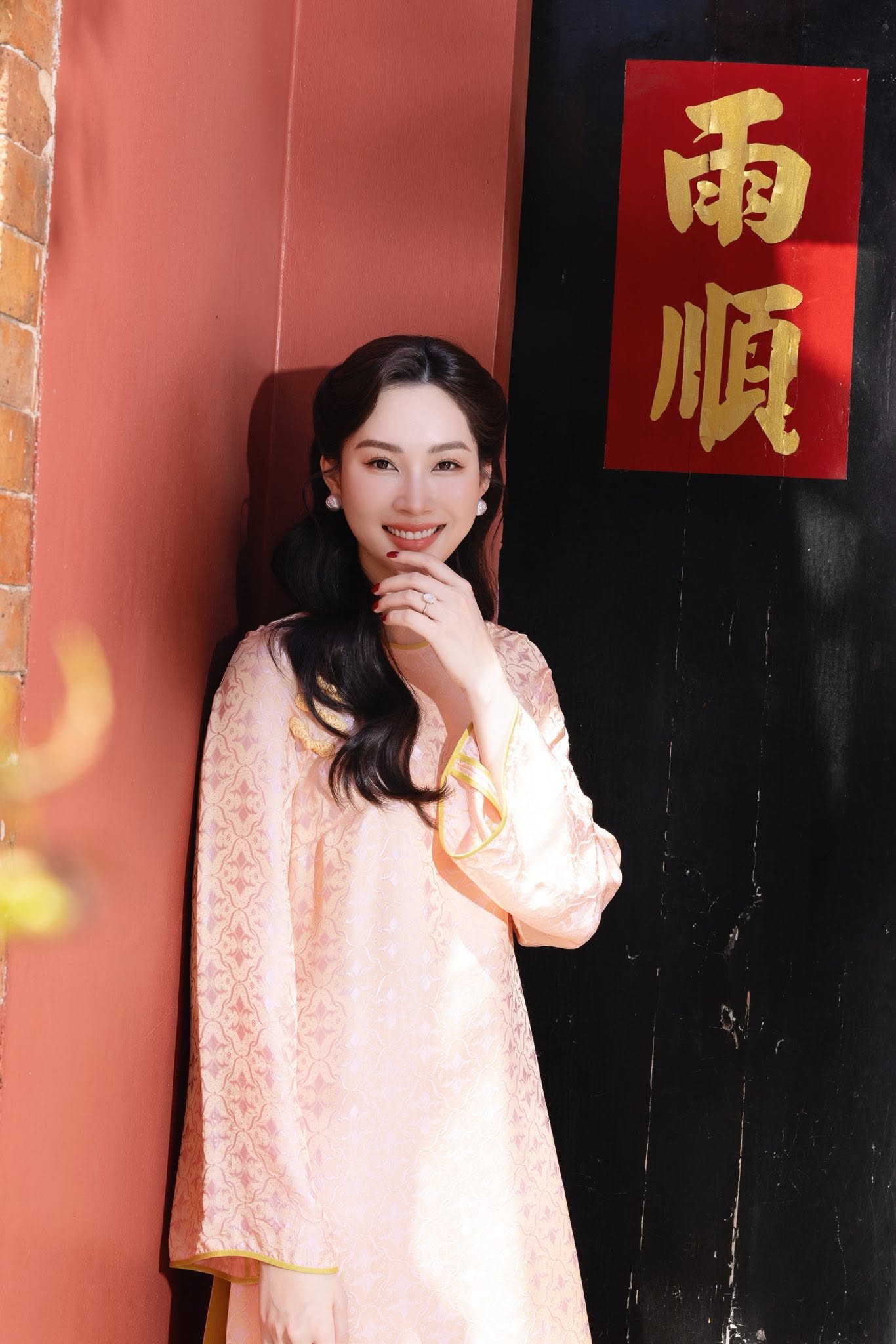 Sở hữu visual trong trẻo, cô được mệnh danh là thần tiên tỷ tỷ. Ảnh: FBNV