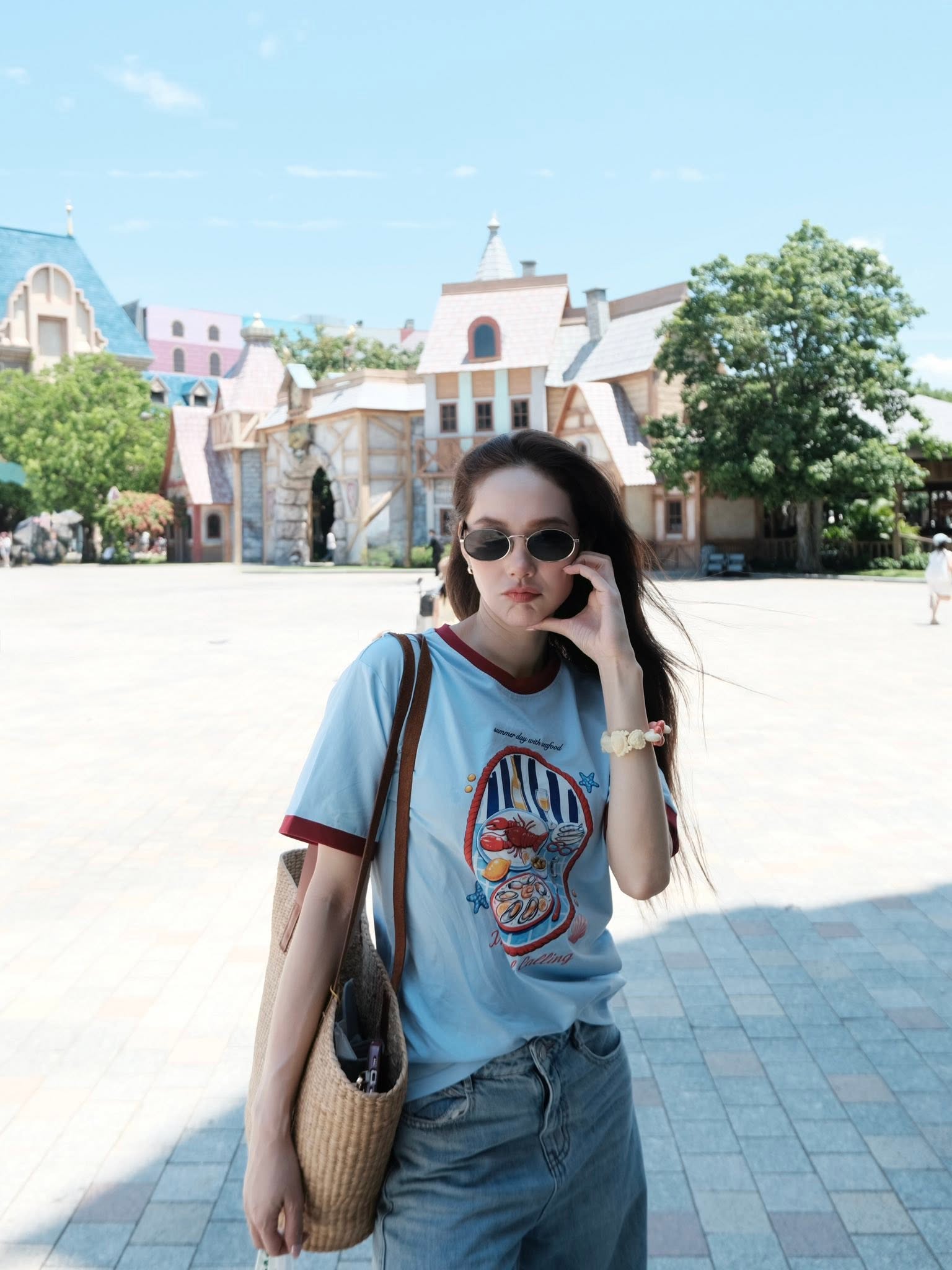 Nữ ca sĩ sở hữu nhan sắc xinh đẹp, vẻ ngoài trẻ trung dù đã trải qua 1 lần sinh nở. Ảnh: FBNV