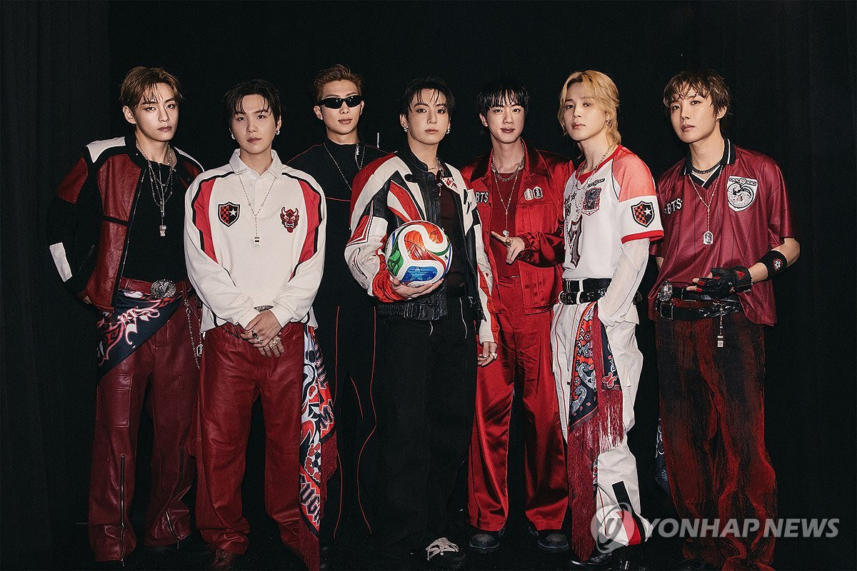 Từ công ty nhỏ, BTS vươn lên thành nhóm nhạc toàn cầu. Ảnh: Yonhap