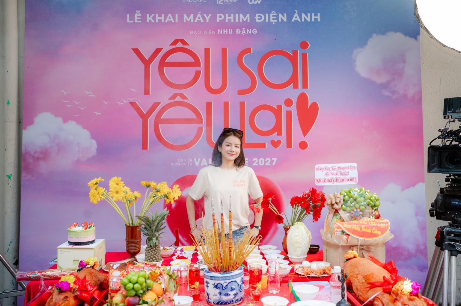 Vbiz mới có 1 cặp đôi đúng chuẩn combo nhan sắc: Nhà gái là DJ đẹp nhất Việt Nam, nhà trai là mỹ nam nghìn tỷ