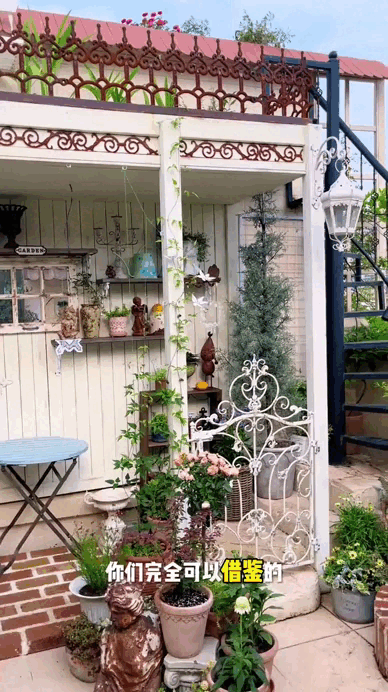 Sân thượng 20m² qua tay