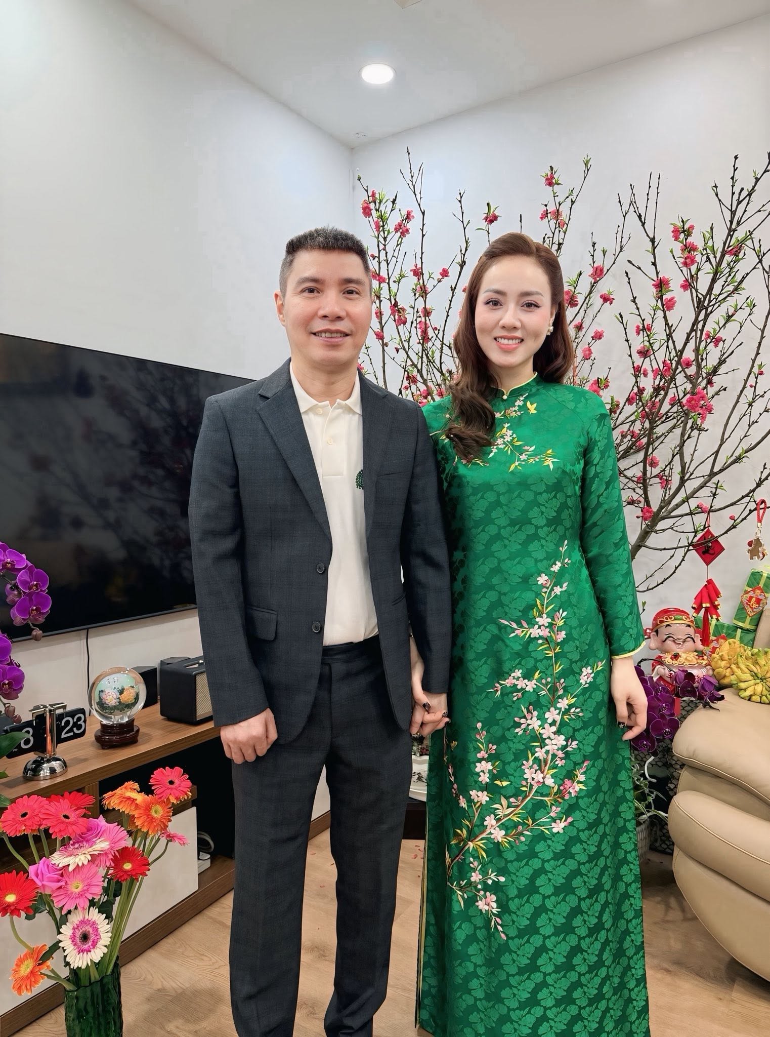   Ngọc Hà kết hôn với NSND Công Lý đầu năm 2021, tuy nhiên chỉ khoảng 6 tháng sau ngày cưới, nam nghệ sĩ bị đột quỵ. Ảnh: FBNV   