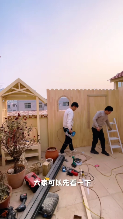 Sân thượng 20m² qua tay