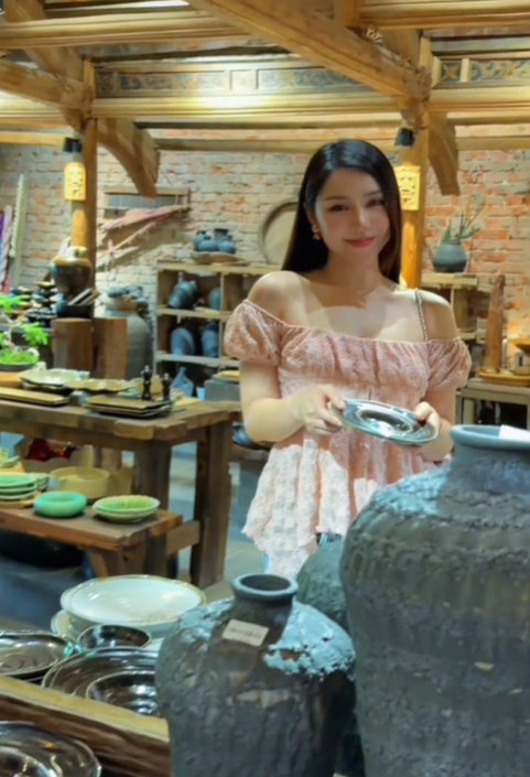 Quỳnh Kool lại gây hoang mang