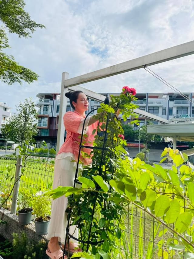 20 tỷ của Nhật Kim Anh - “mẹ đẻ” cà phê hoà tan Laura gây xôn xao cõi mạng