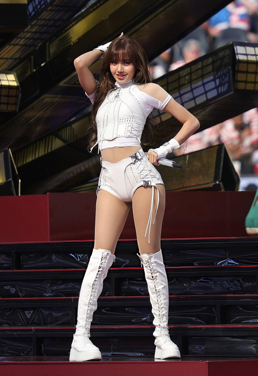 Lisa được ước tính kiếm 9 triệu bảng Anh tương đương khoảng 317 tỷ đồng sau World Cup